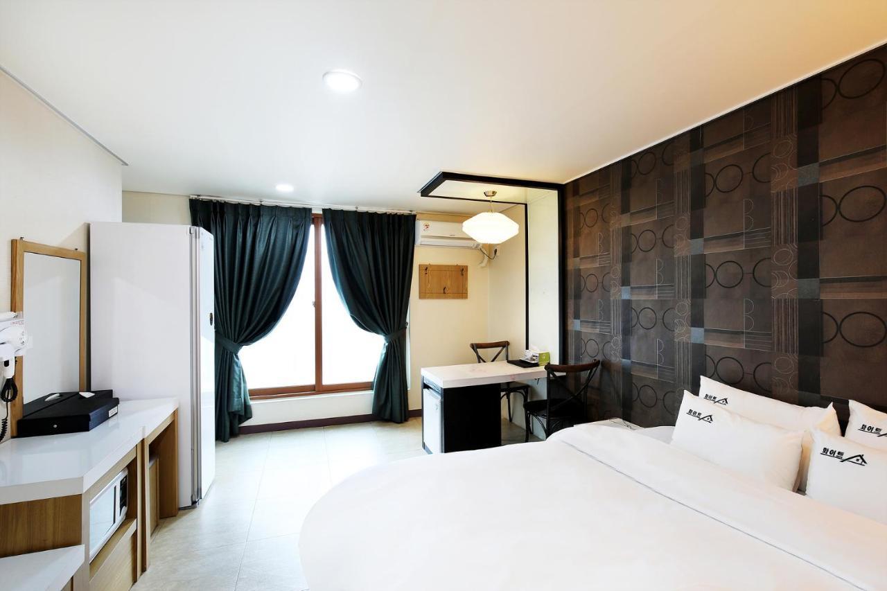 White Tourist Hotel Jeonju Dış mekan fotoğraf