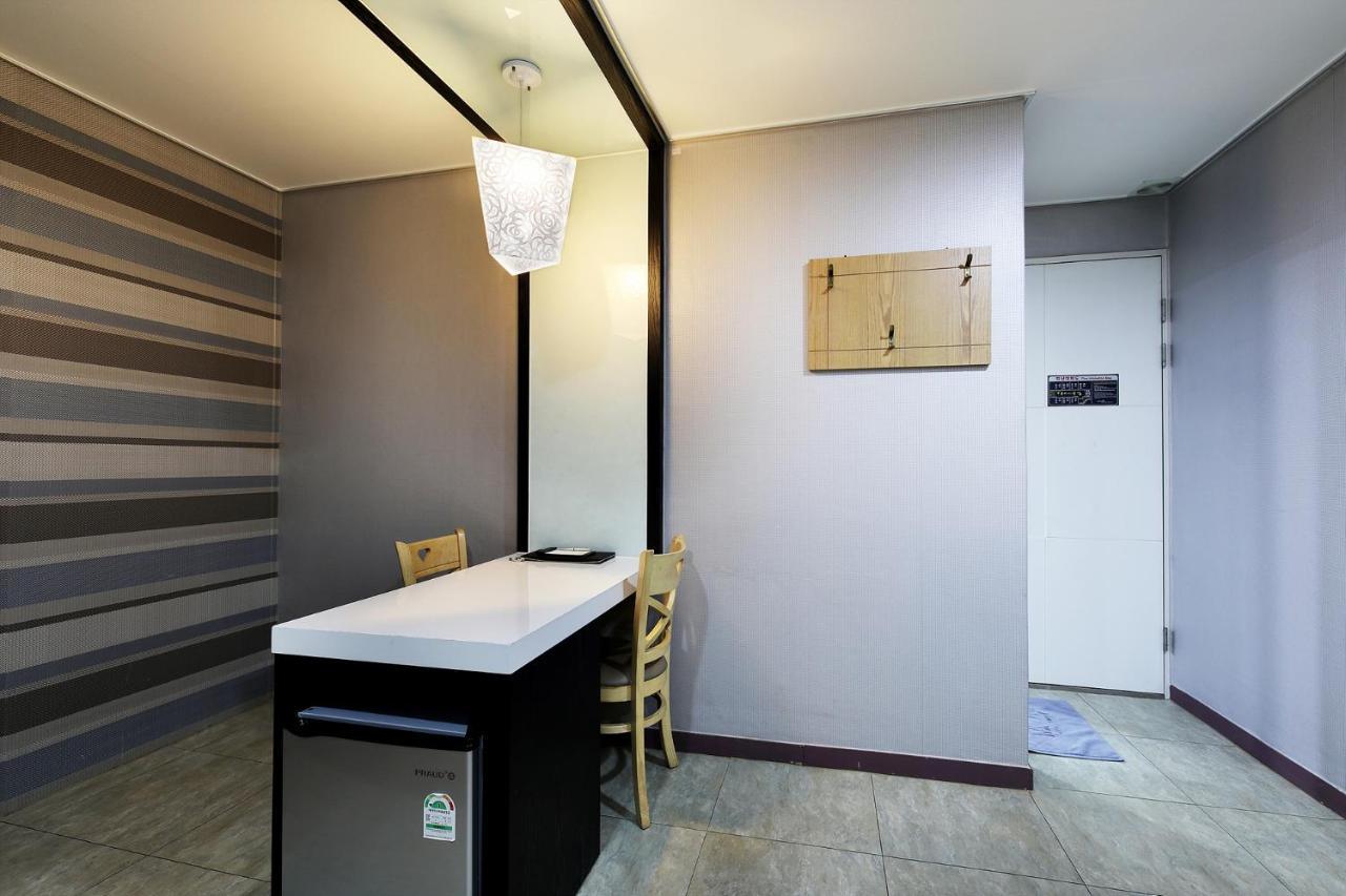 White Tourist Hotel Jeonju Dış mekan fotoğraf