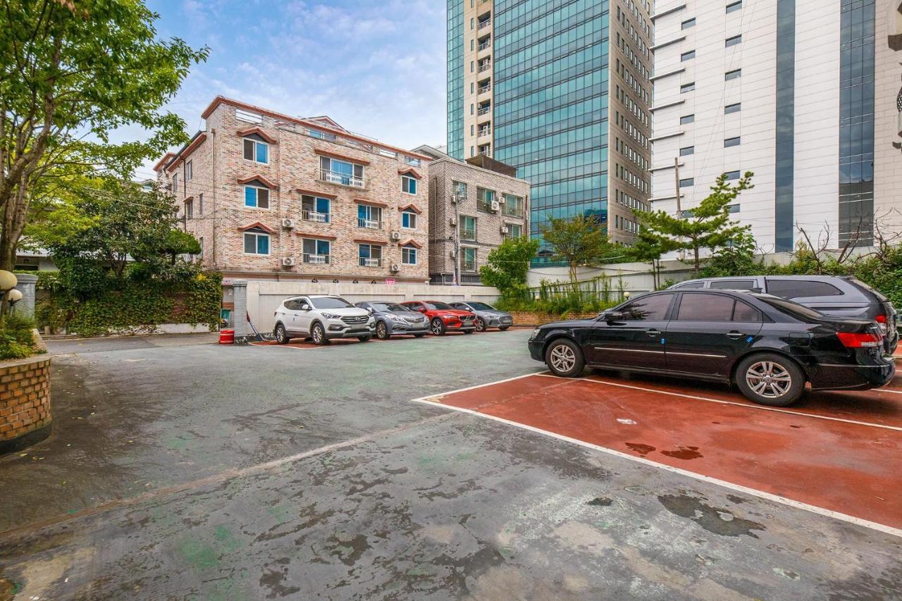 White Tourist Hotel Jeonju Dış mekan fotoğraf